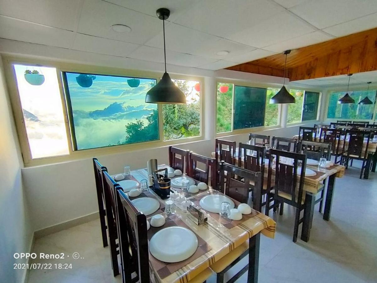 Hotel Huts And Hats Resorts 5*