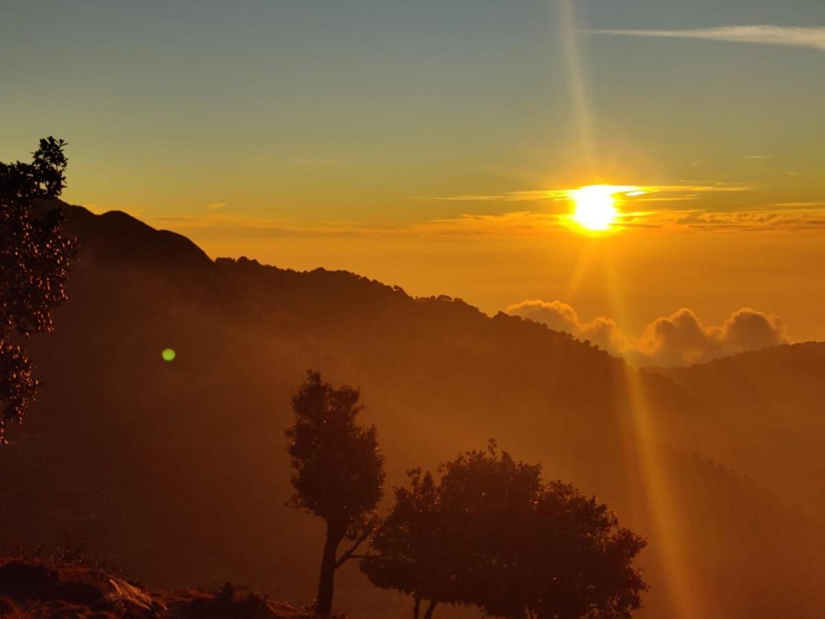 Huts And Hats Resorts Nainital